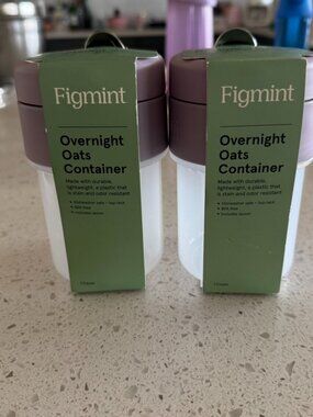 NWT Figmint Overnight Oats Container with Spoon (Lavender / Lilac)